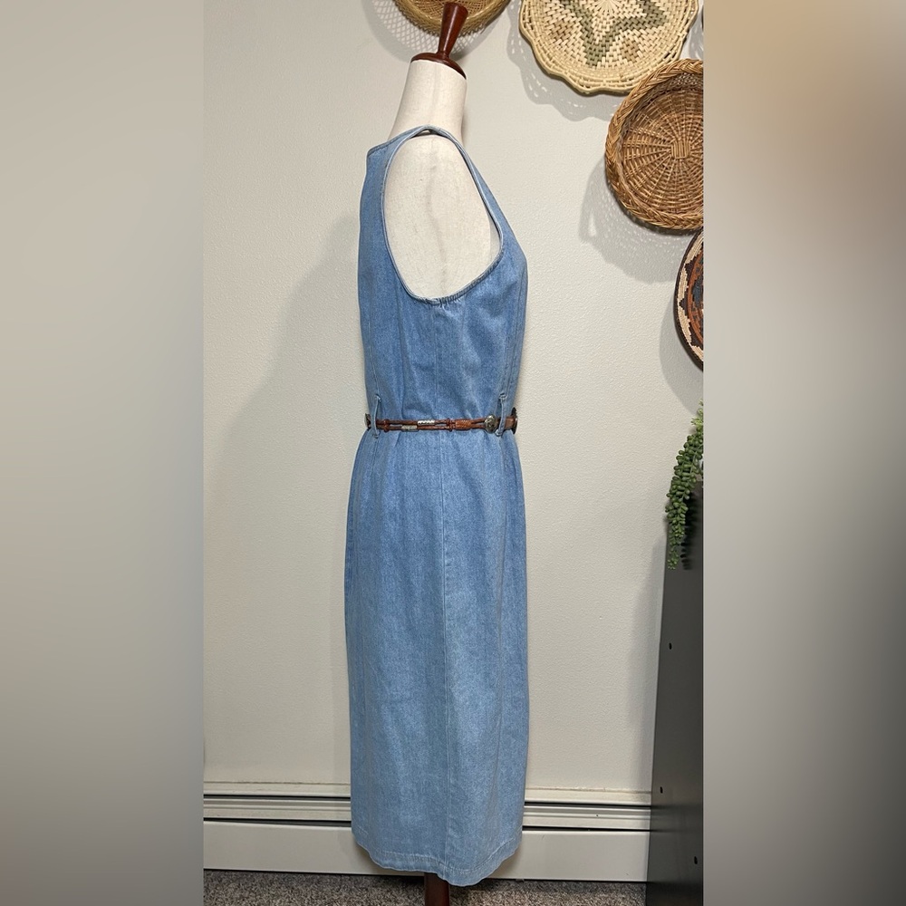 Vintage Chambray Button-Front Midi Dress with Belt - Picture 3 of 14